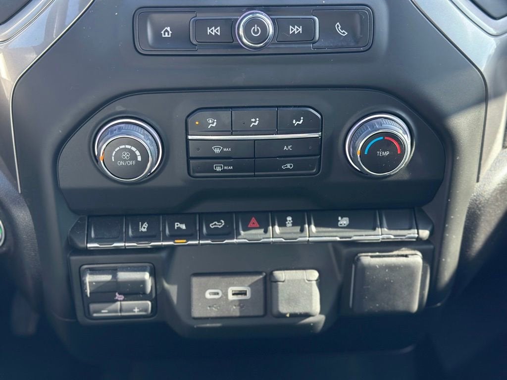 2024 Chevrolet Silverado 2500 HD Custom