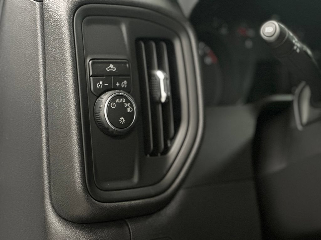 2026 Chevrolet Silverado 1500 Custom - Photo 19