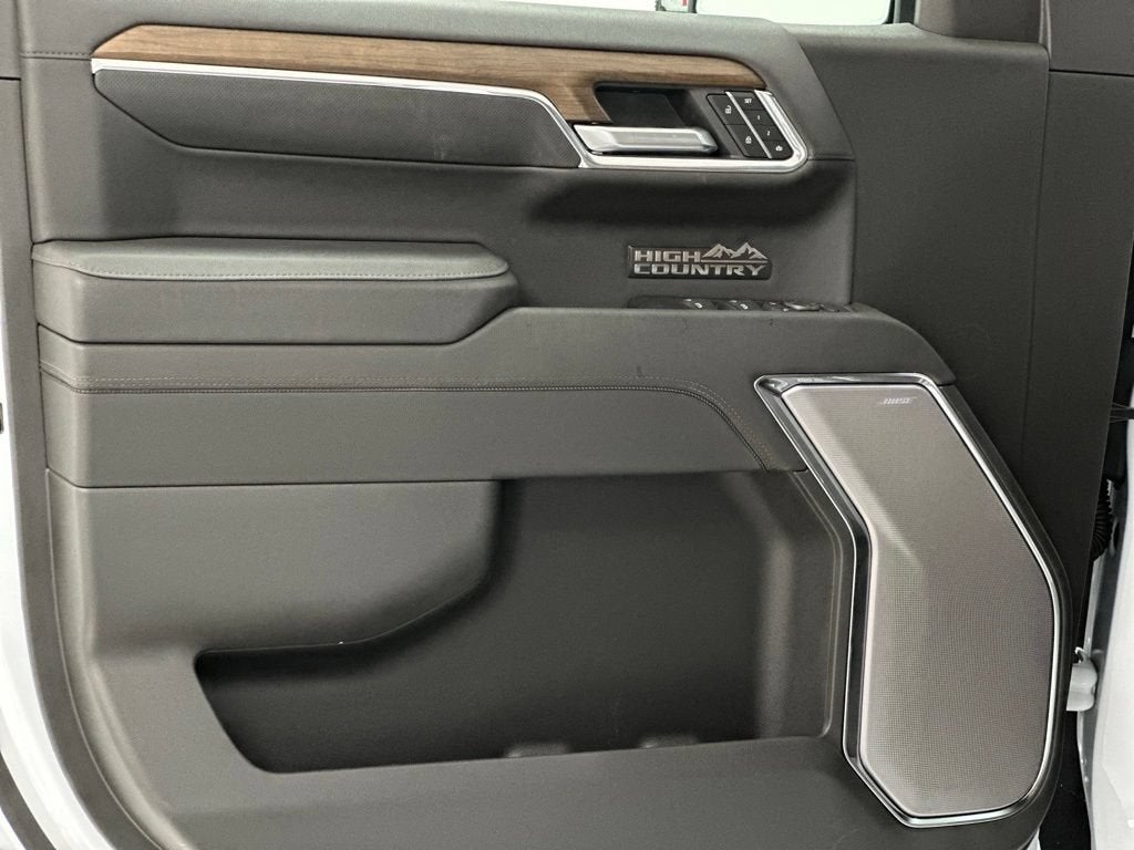 2026 Chevrolet Silverado 1500 High Country - Photo 18