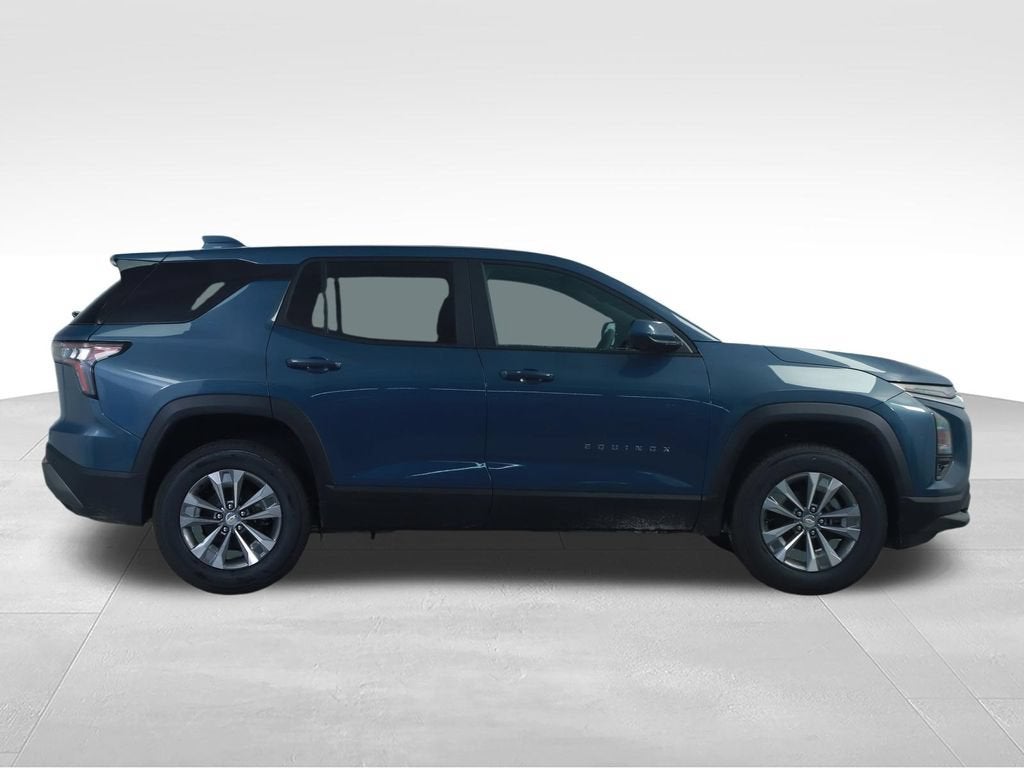2027 Chevrolet Equinox LT - Photo 15