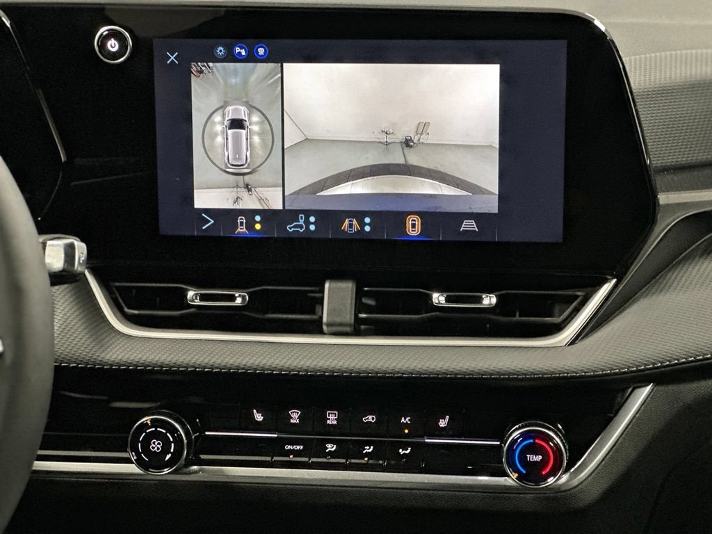 2027 Chevrolet Equinox LT - Photo 6