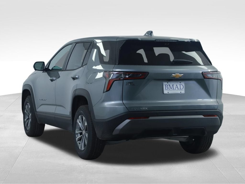 2027 Chevrolet Equinox LT - Photo 11