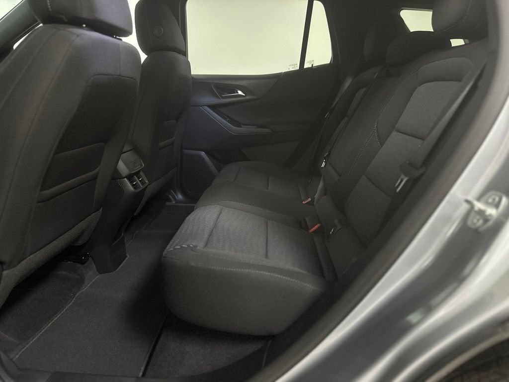 2027 Chevrolet Equinox LT - Photo 21