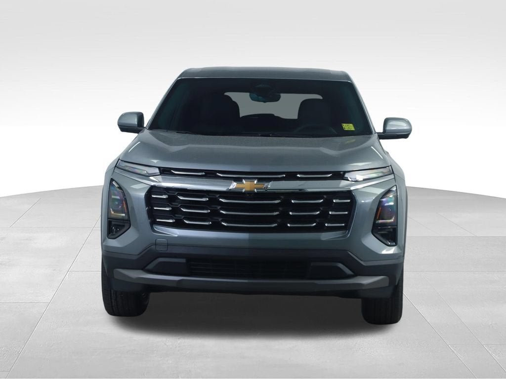 2027 Chevrolet Equinox LT - Photo 8
