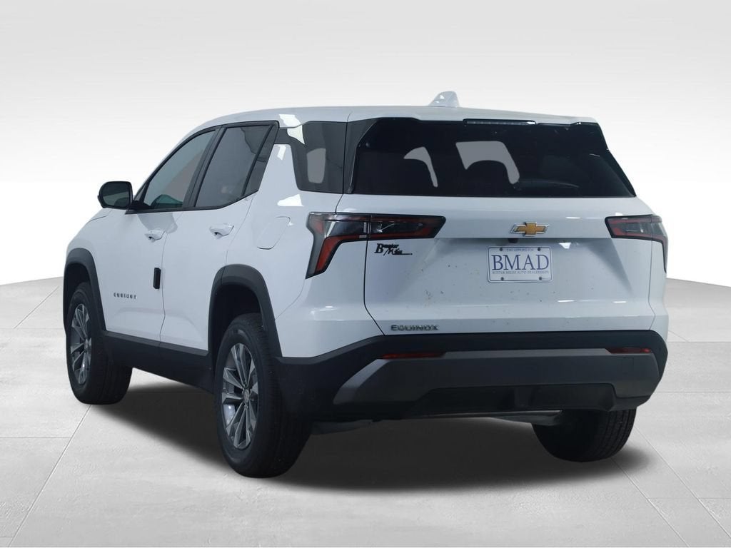 2027 Chevrolet Equinox LT - Photo 11