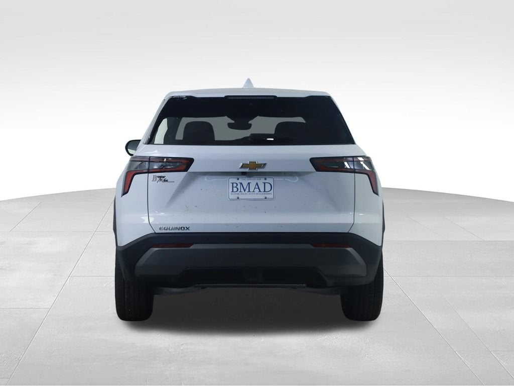 2027 Chevrolet Equinox LT - Photo 13