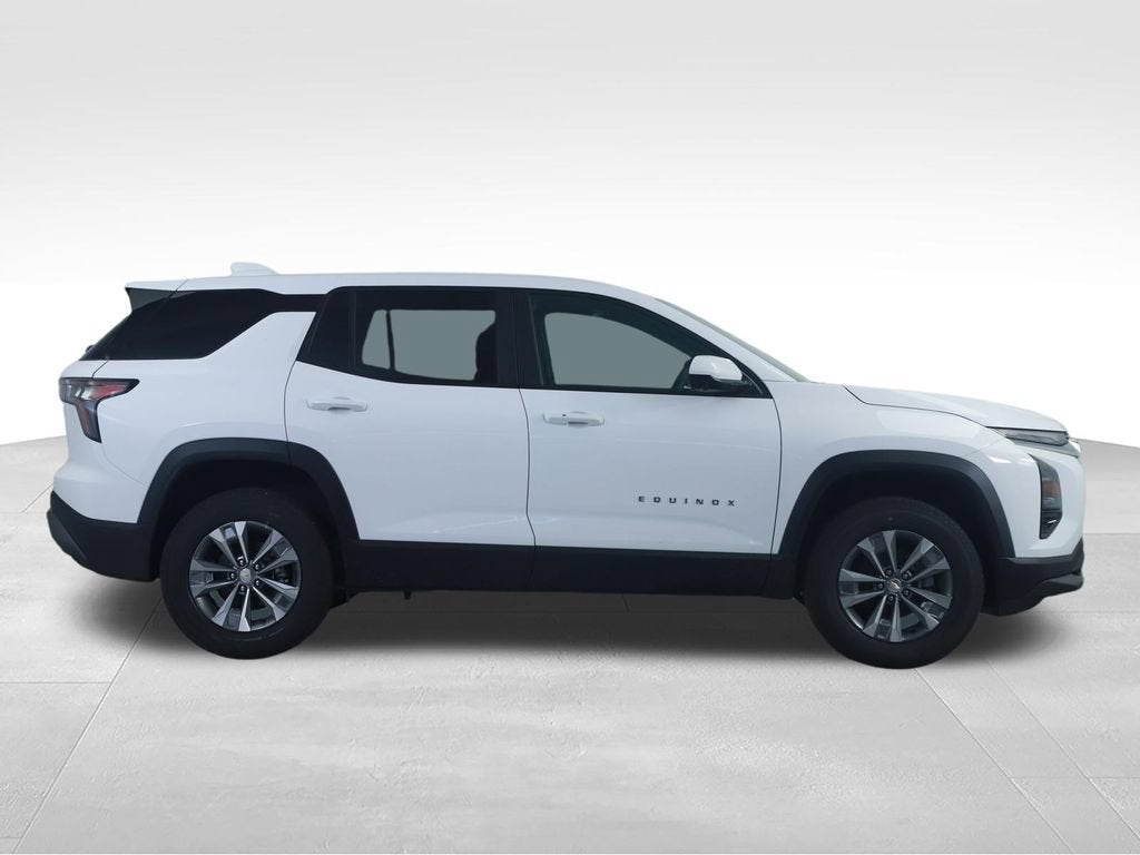 2027 Chevrolet Equinox LT - Photo 15