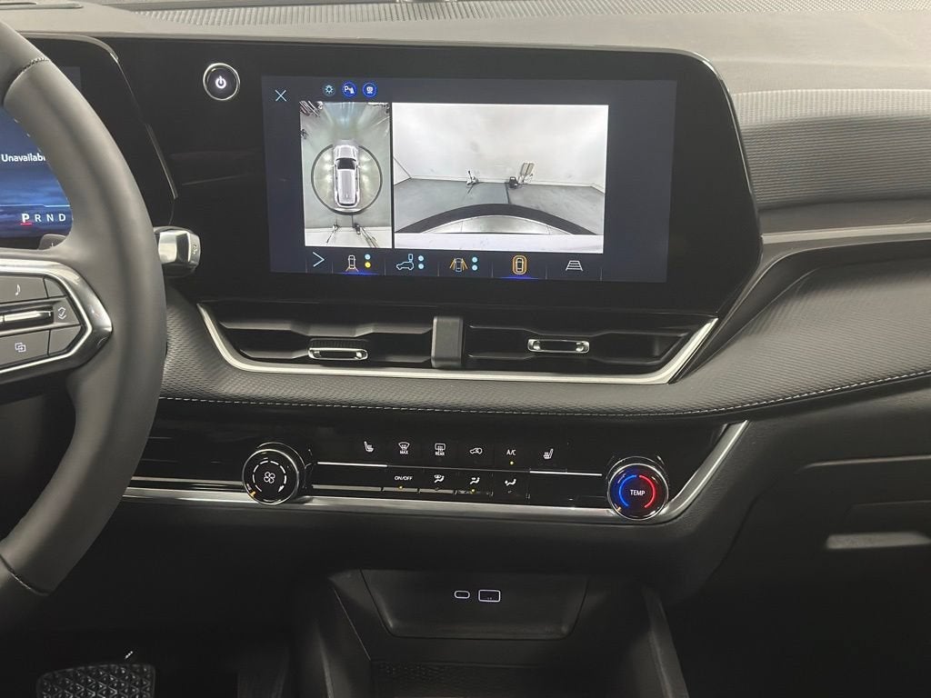 2027 Chevrolet Equinox LT - Photo 6