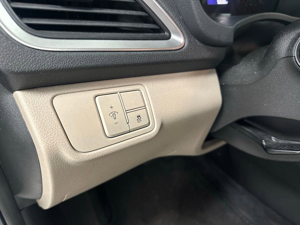 2018 Hyundai Accent SE