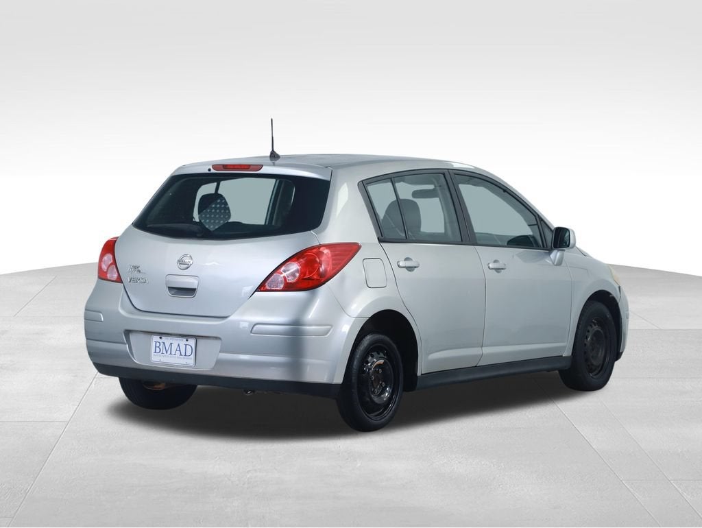 2011 Nissan Versa 1.8S