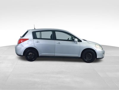 2011 Nissan Versa 1.8S