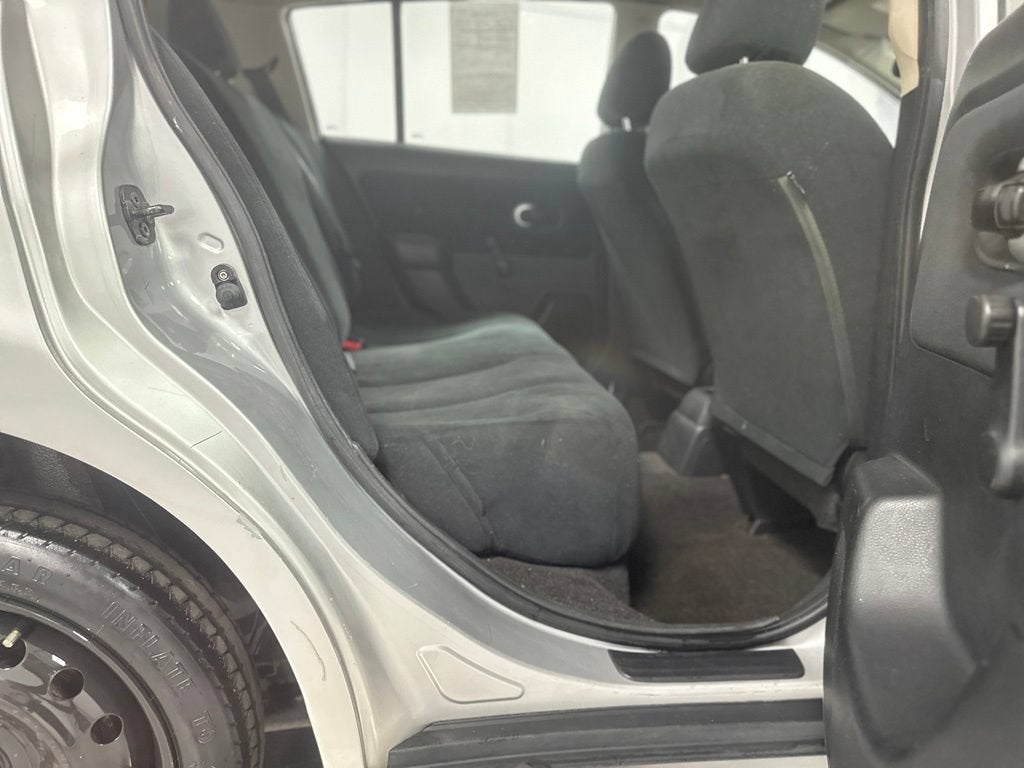 2011 Nissan Versa 1.8S
