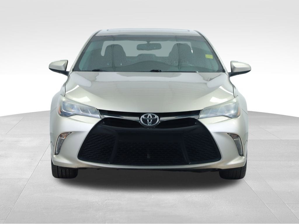 2016 Toyota Camry XSE