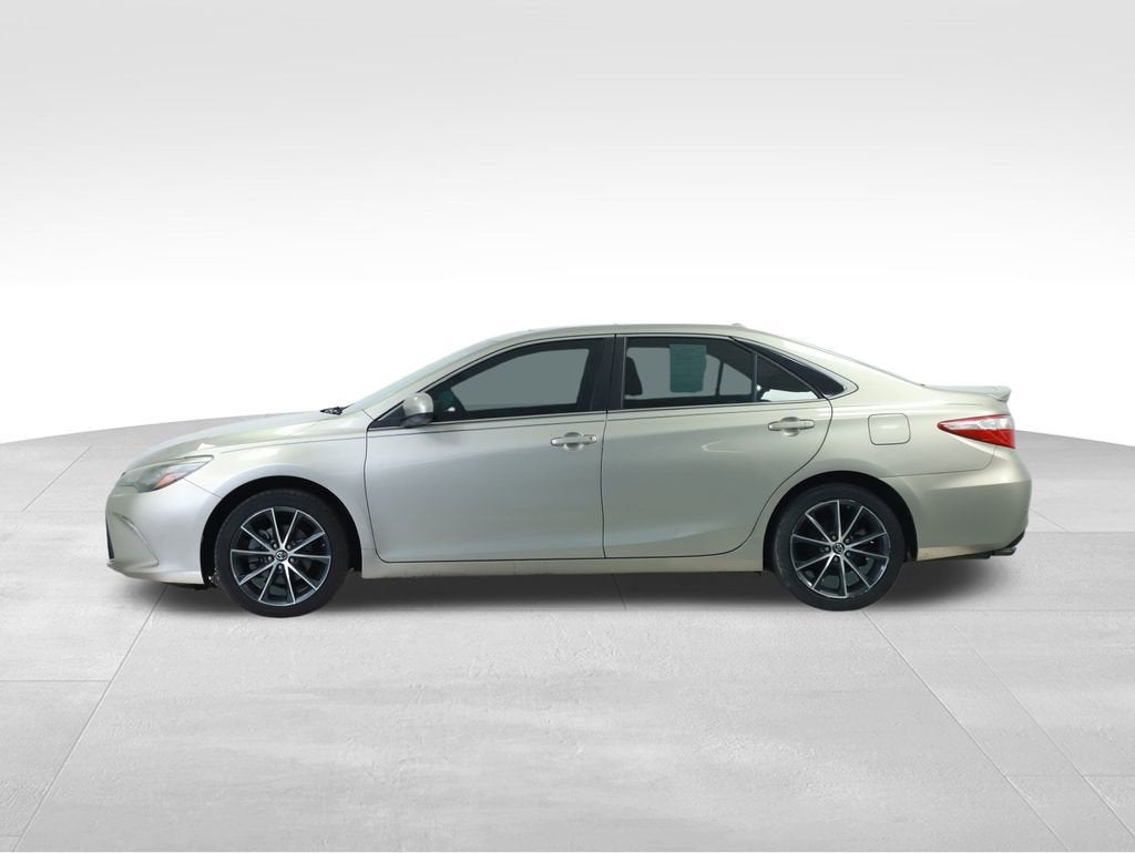 2016 Toyota Camry XSE