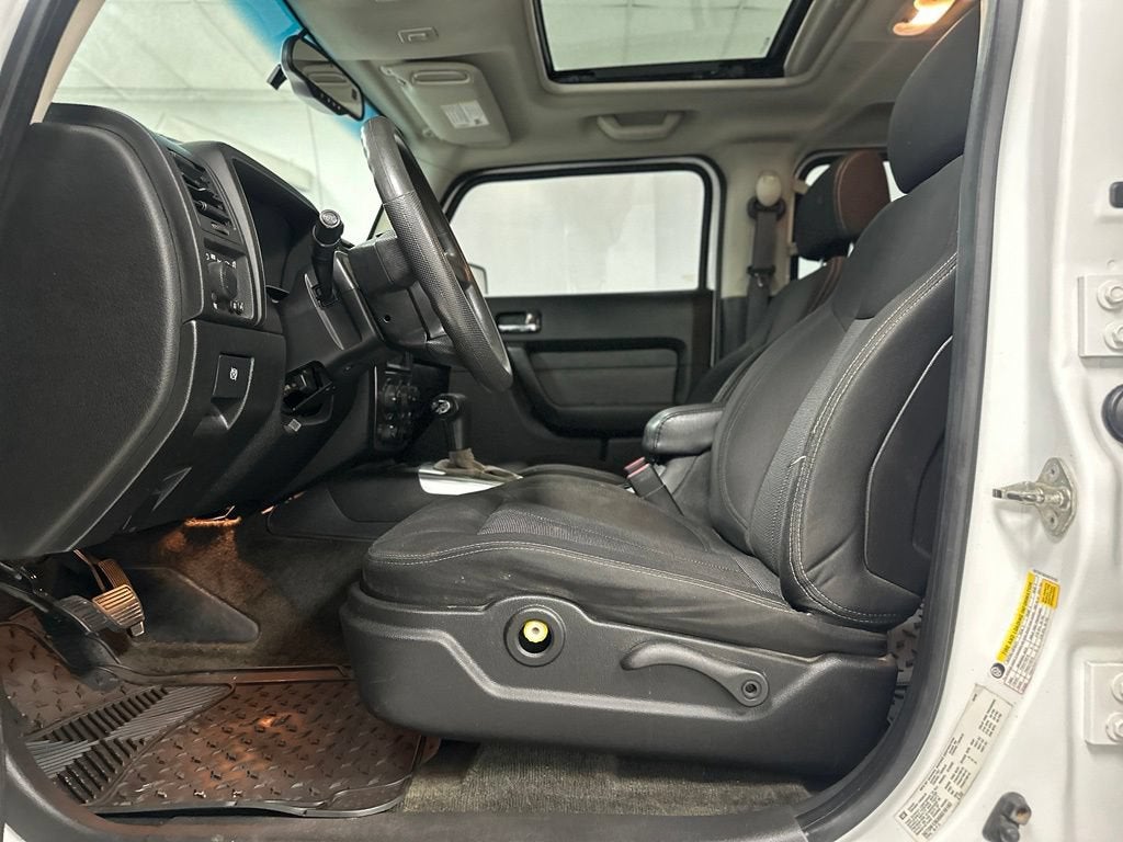 2006 HUMMER H3 Base