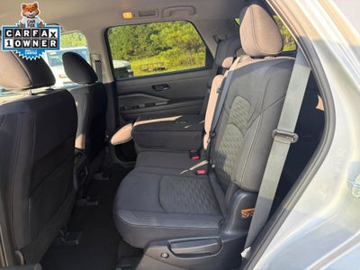 2025 Nissan Pathfinder SV FWD