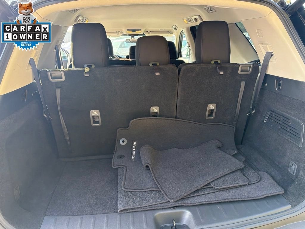 2025 Nissan Pathfinder SV FWD
