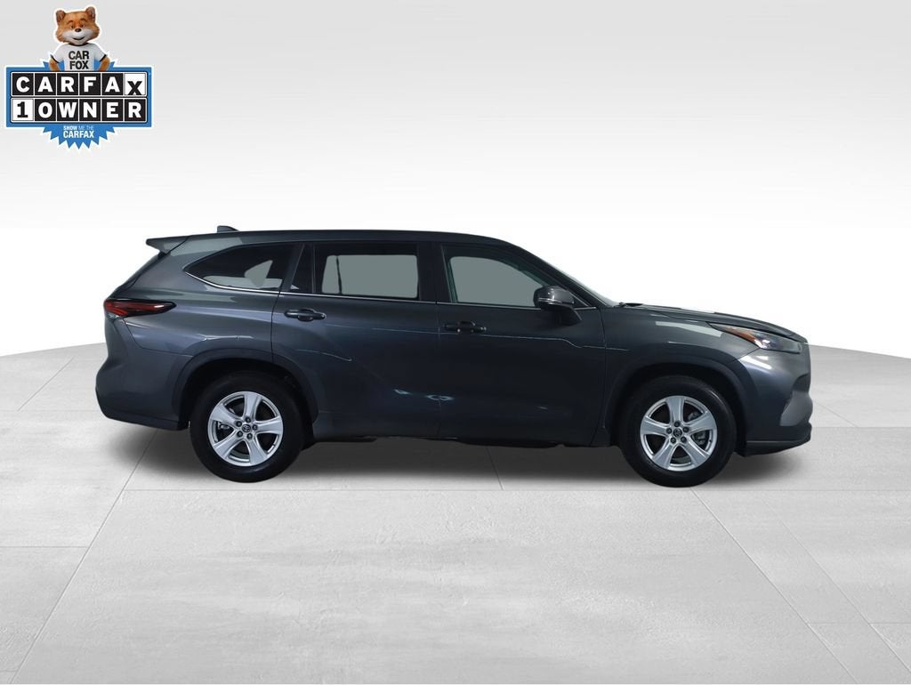 2025 Toyota Highlander LE