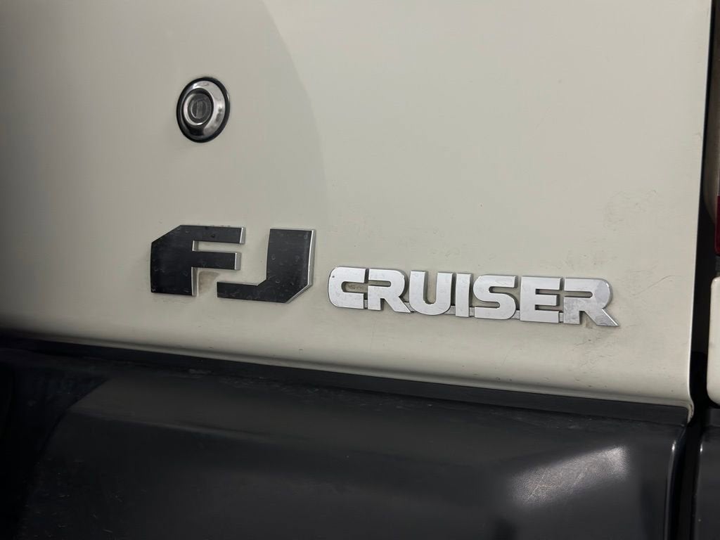 2013 Toyota FJ Cruiser Base