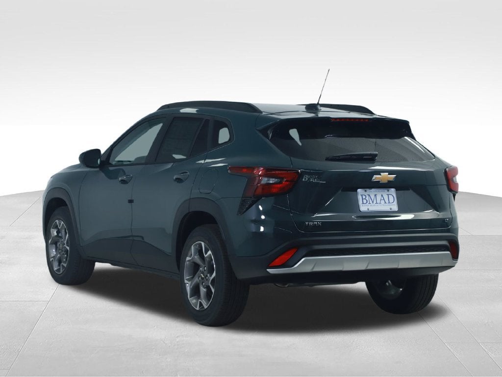2026 Chevrolet Trax LT - Photo 11