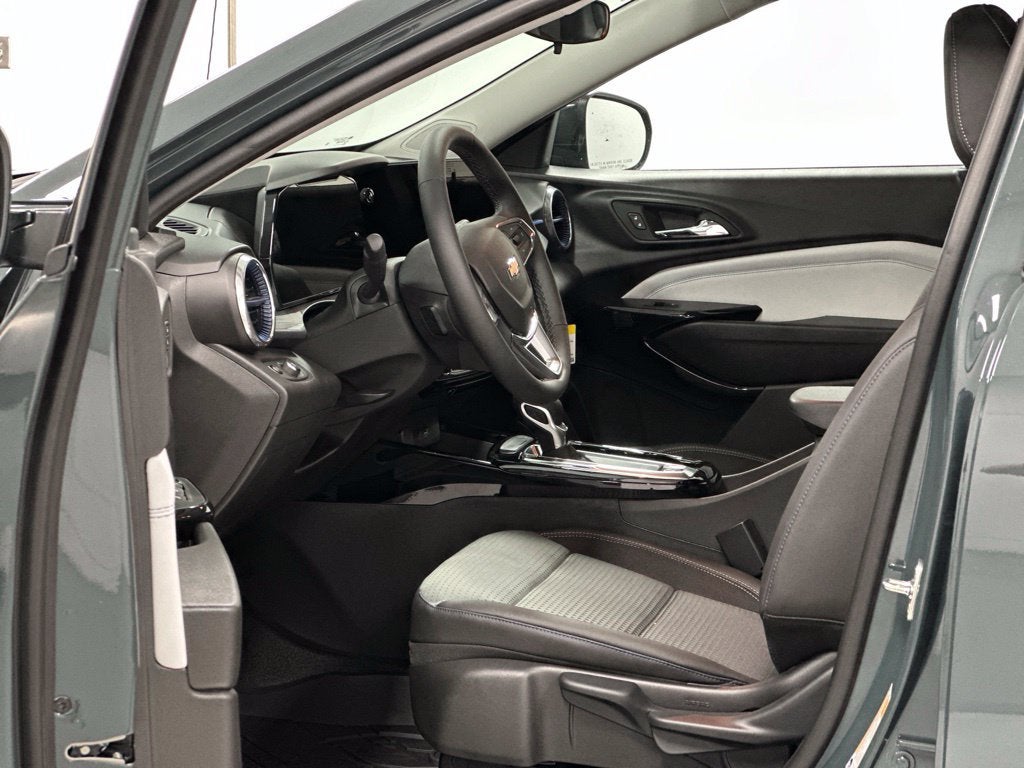 2026 Chevrolet Trax LT - Photo 19
