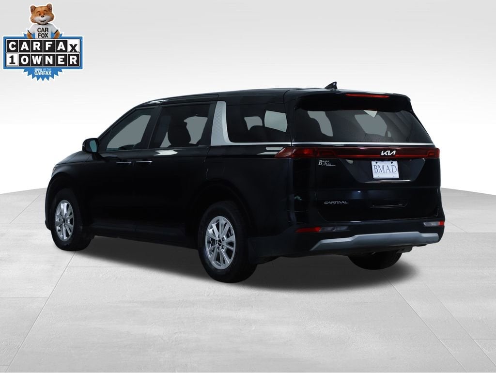 2024 Kia Carnival LX