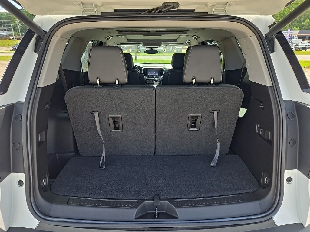 2022 GMC Acadia SLT