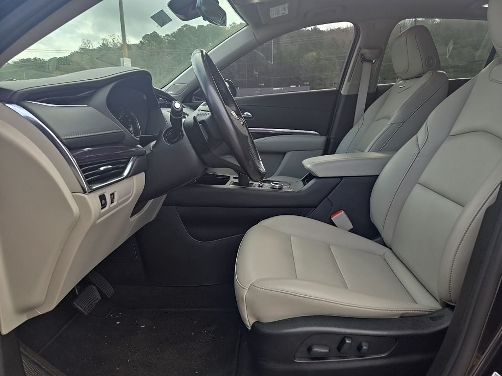 2023 Cadillac XT4 Luxury