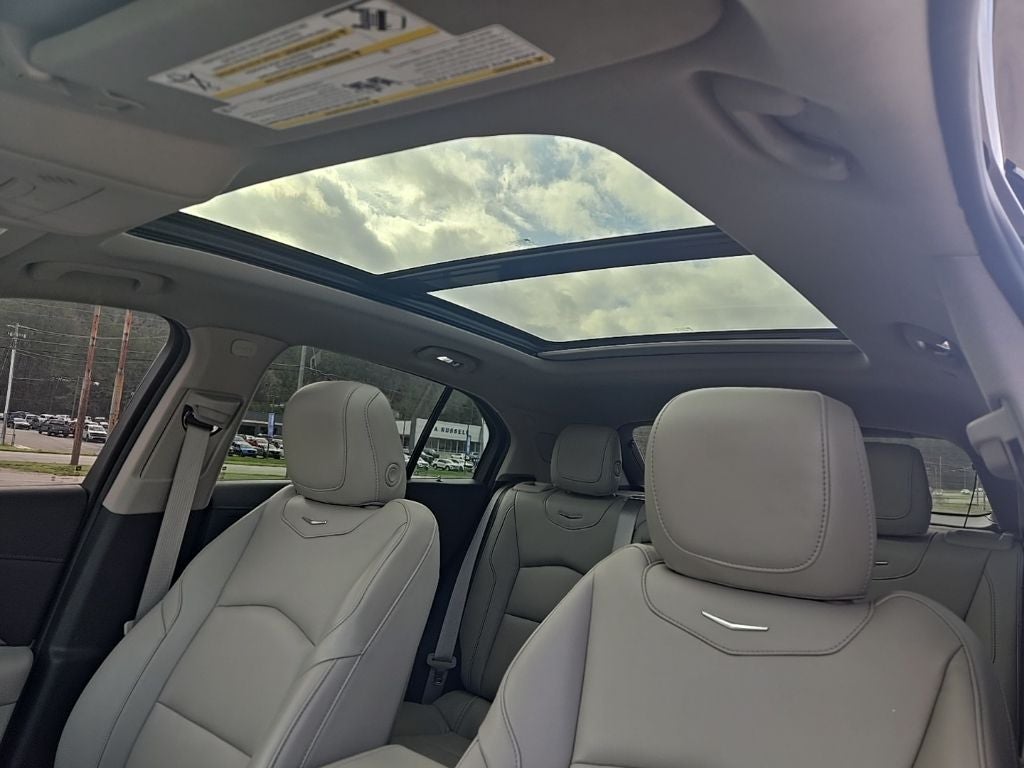 2023 Cadillac XT4 Luxury