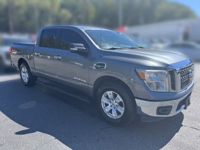 2017 Nissan Titan SV