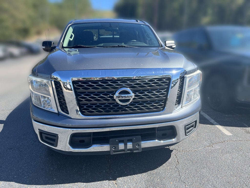 2017 Nissan Titan SV