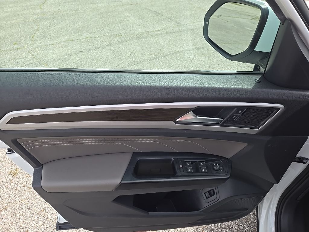 2021 Volkswagen Atlas 3.6L V6 SE w/Technology