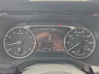 2024 Nissan Pathfinder SV