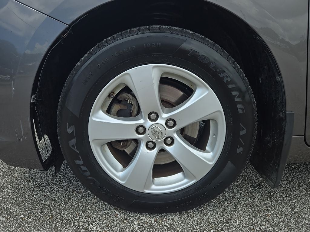 2014 Toyota Sienna LE 8 Passenger