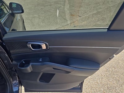2025 Kia Sorento LX