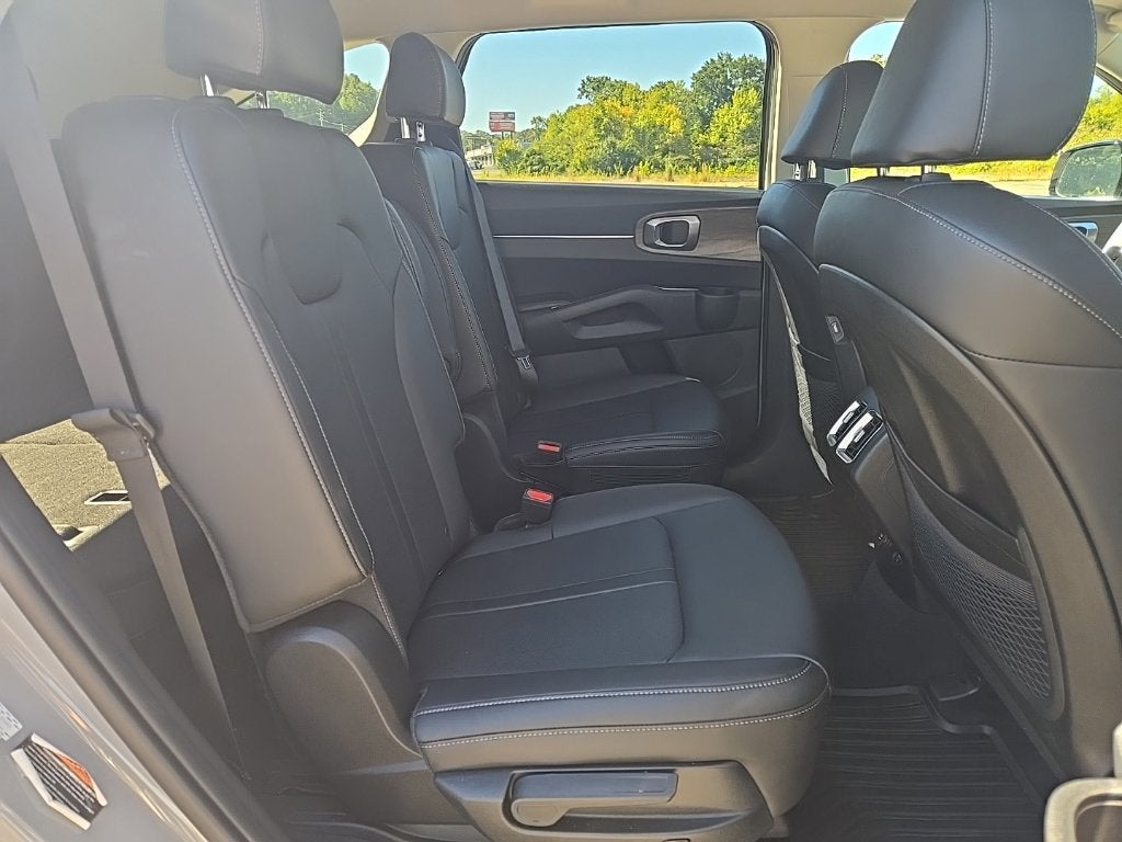 2023 Kia Sorento EX