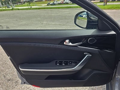 2023 Kia Stinger GT-Line