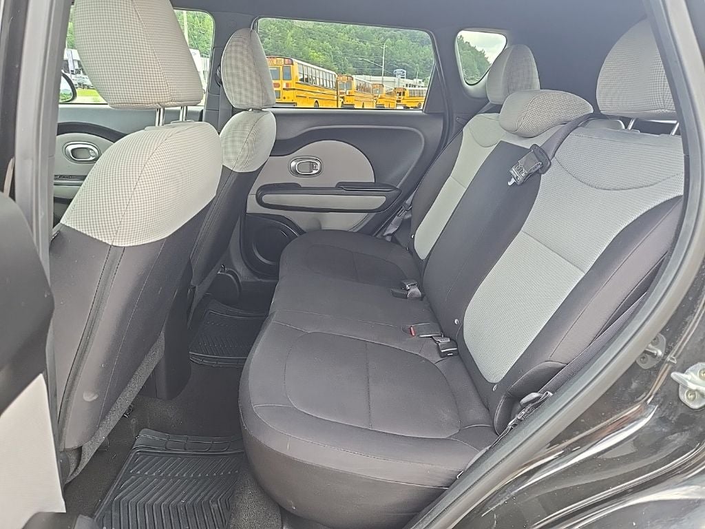 2015 Kia Soul Base