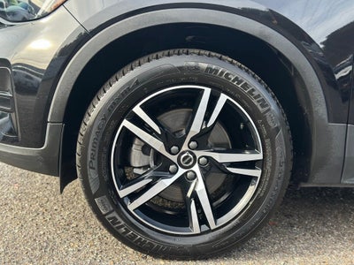 2024 Volvo XC40 B5 Core