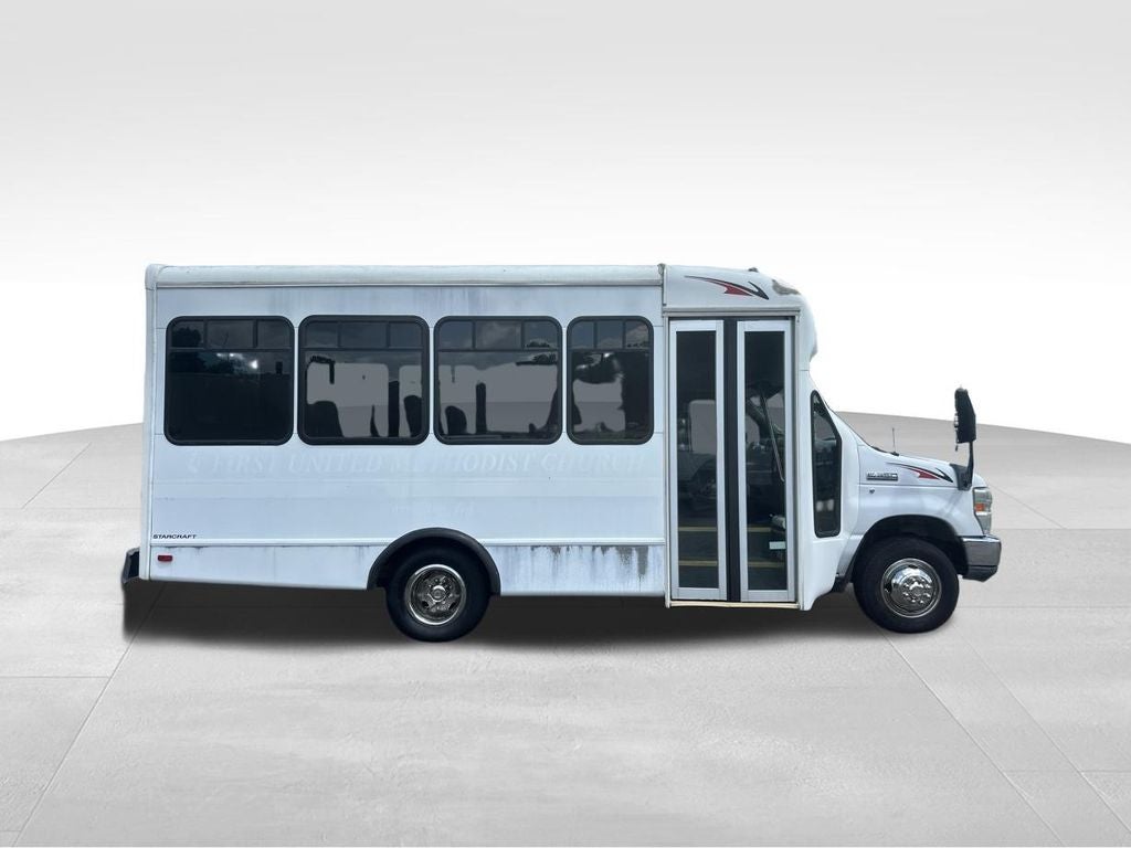 2008 Ford E-350SD Starcraft Bus