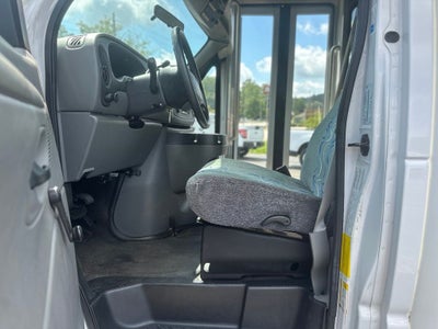 2008 Ford E-350SD Starcraft Bus