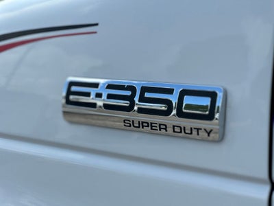2008 Ford E-350SD Starcraft Bus
