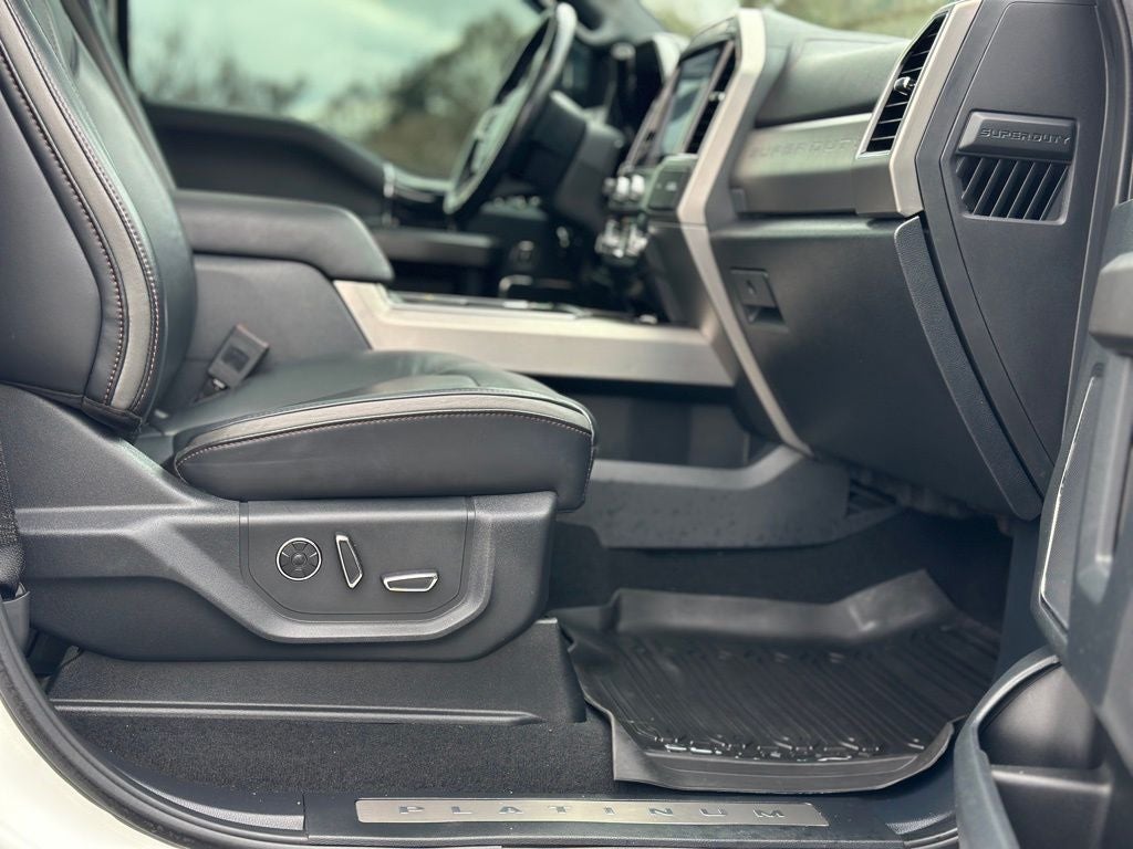 2022 Ford F-350SD Platinum