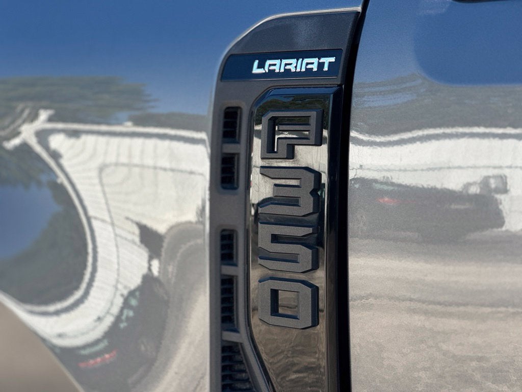 2024 Ford F-350SD Lariat