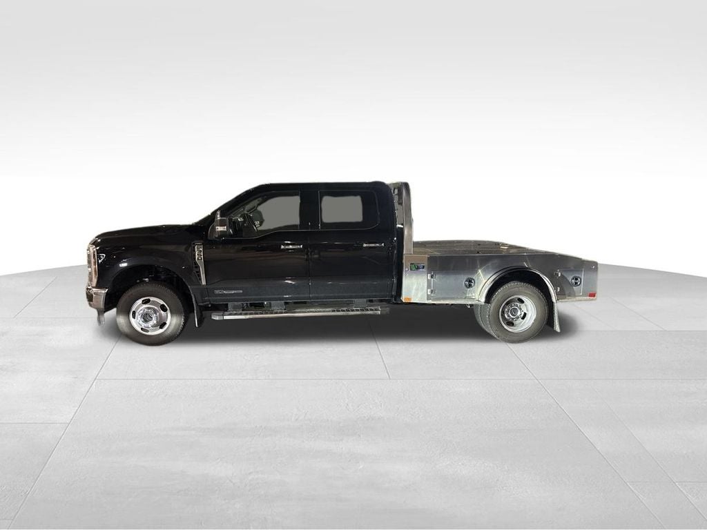 2026 Ford F-350SD Lariat DRW