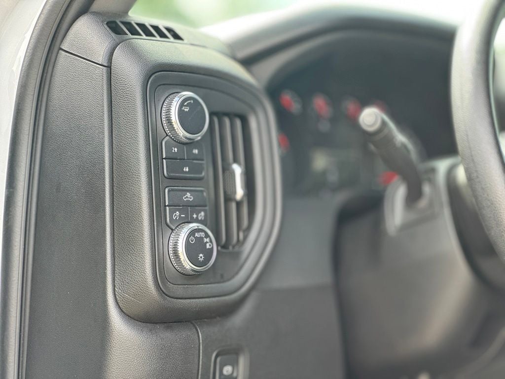 2025 GMC Sierra 2500HD Pro