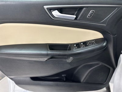 2021 Ford Edge SE