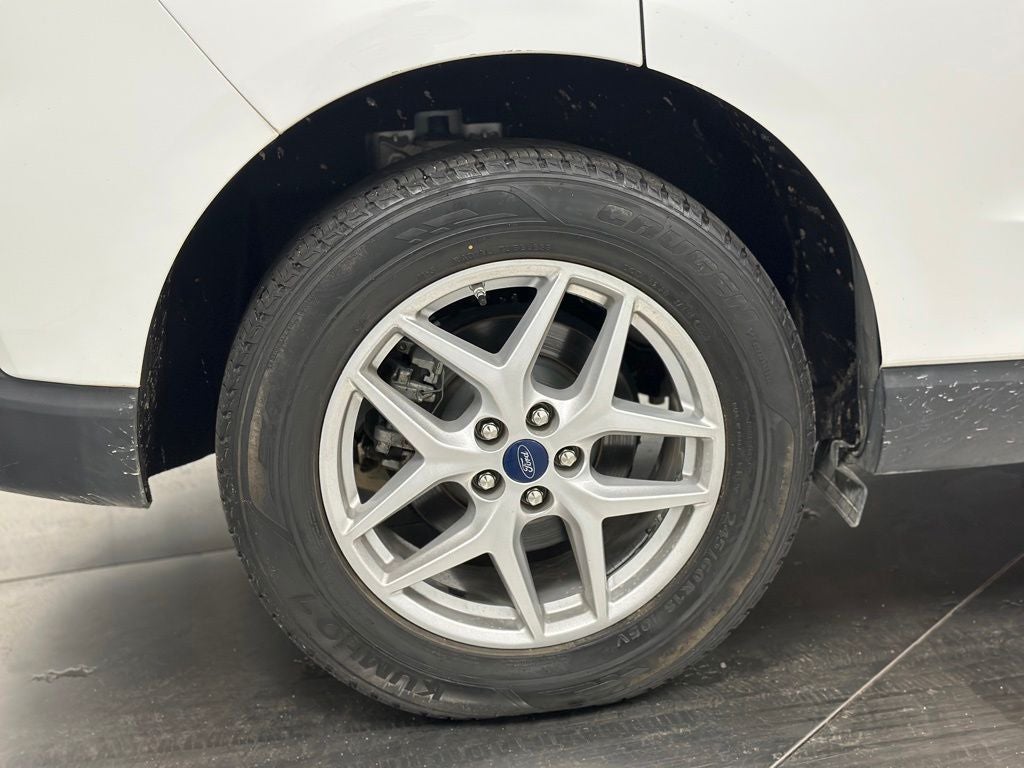 2021 Ford Edge SE