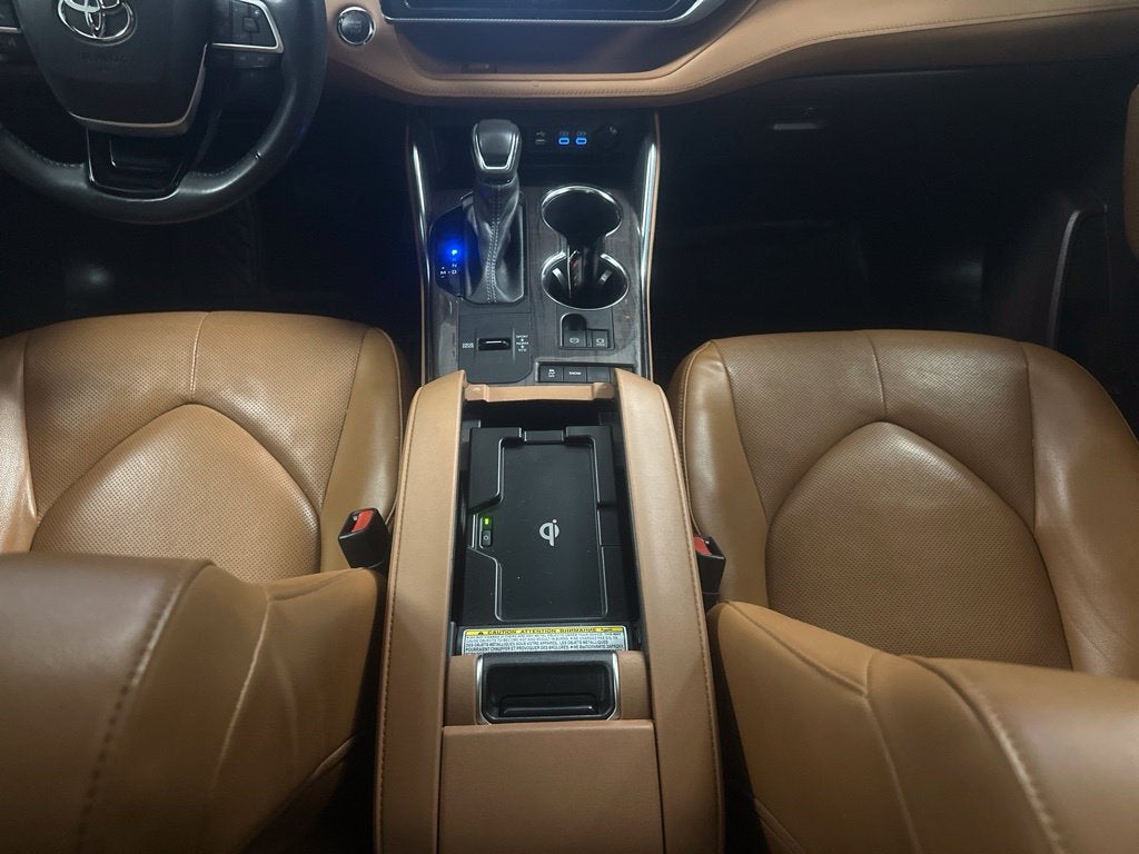 2022 Toyota Highlander Platinum
