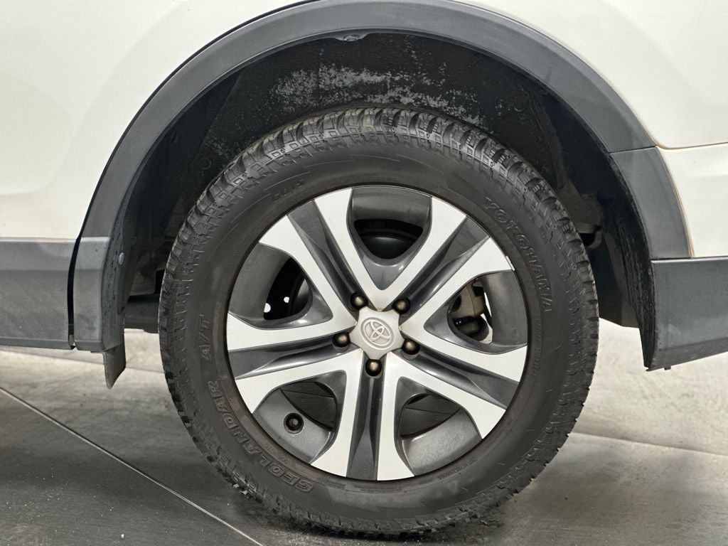 2016 Toyota RAV4 LE